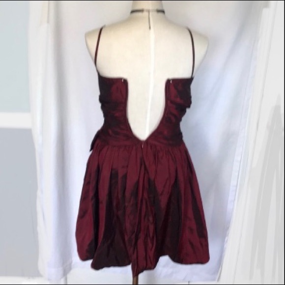 Red Dress - Picture 3 of 12